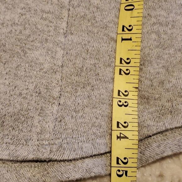 Almost & Famous Gray long sleeve top - Picture 10 of 10